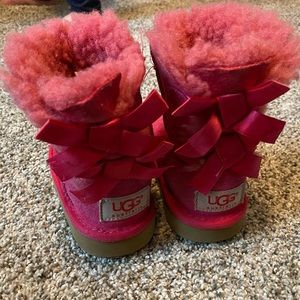 Toddler size 6 pink Uggs fits like 5